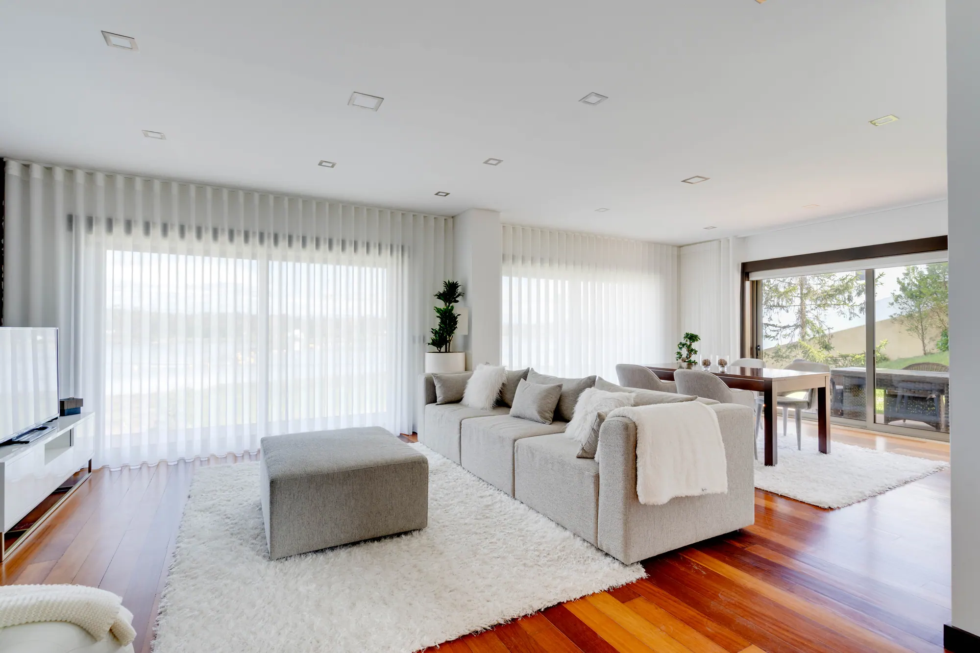 Espaço interior ou exterior de imóvel fotografado, imagem 54